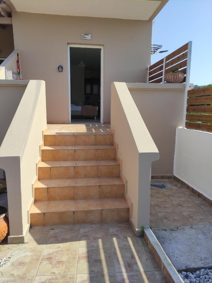 # 6 Giorgos & Chara Apartments Nea Kydonia Eksteriør bilde