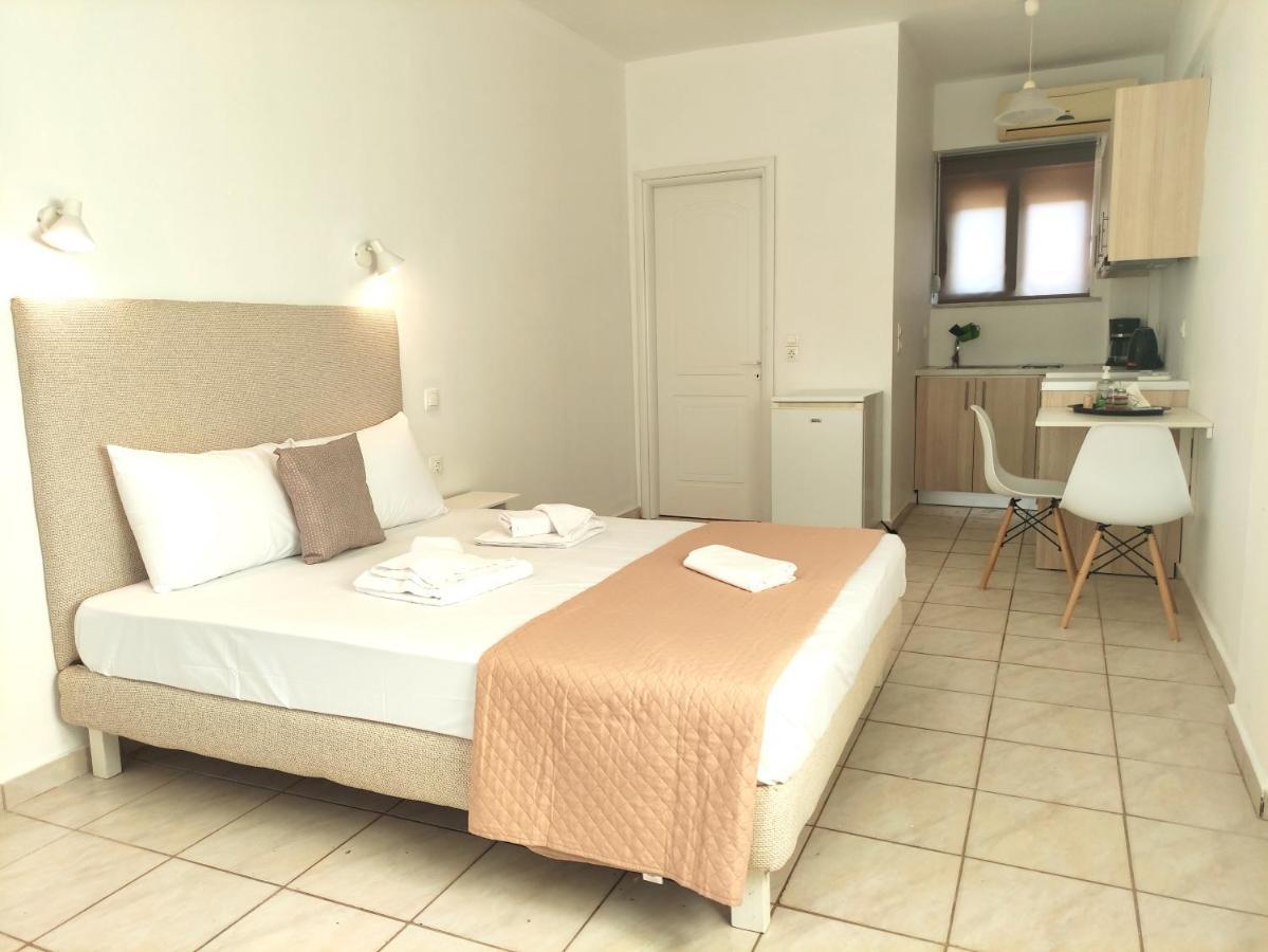 # 6 Giorgos & Chara Apartments Nea Kydonia Eksteriør bilde